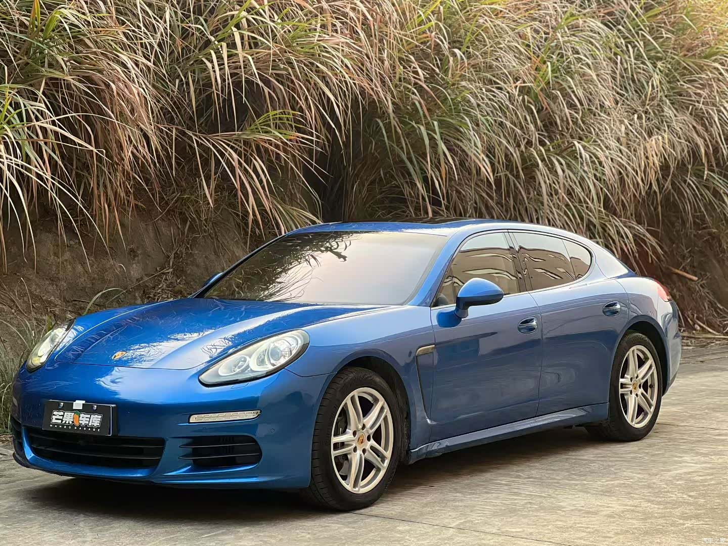 Porsche Panamera, 2016 1