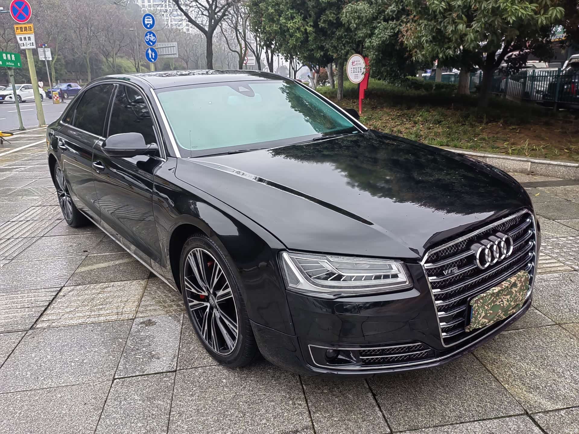 Audi A8L, 2011 2
