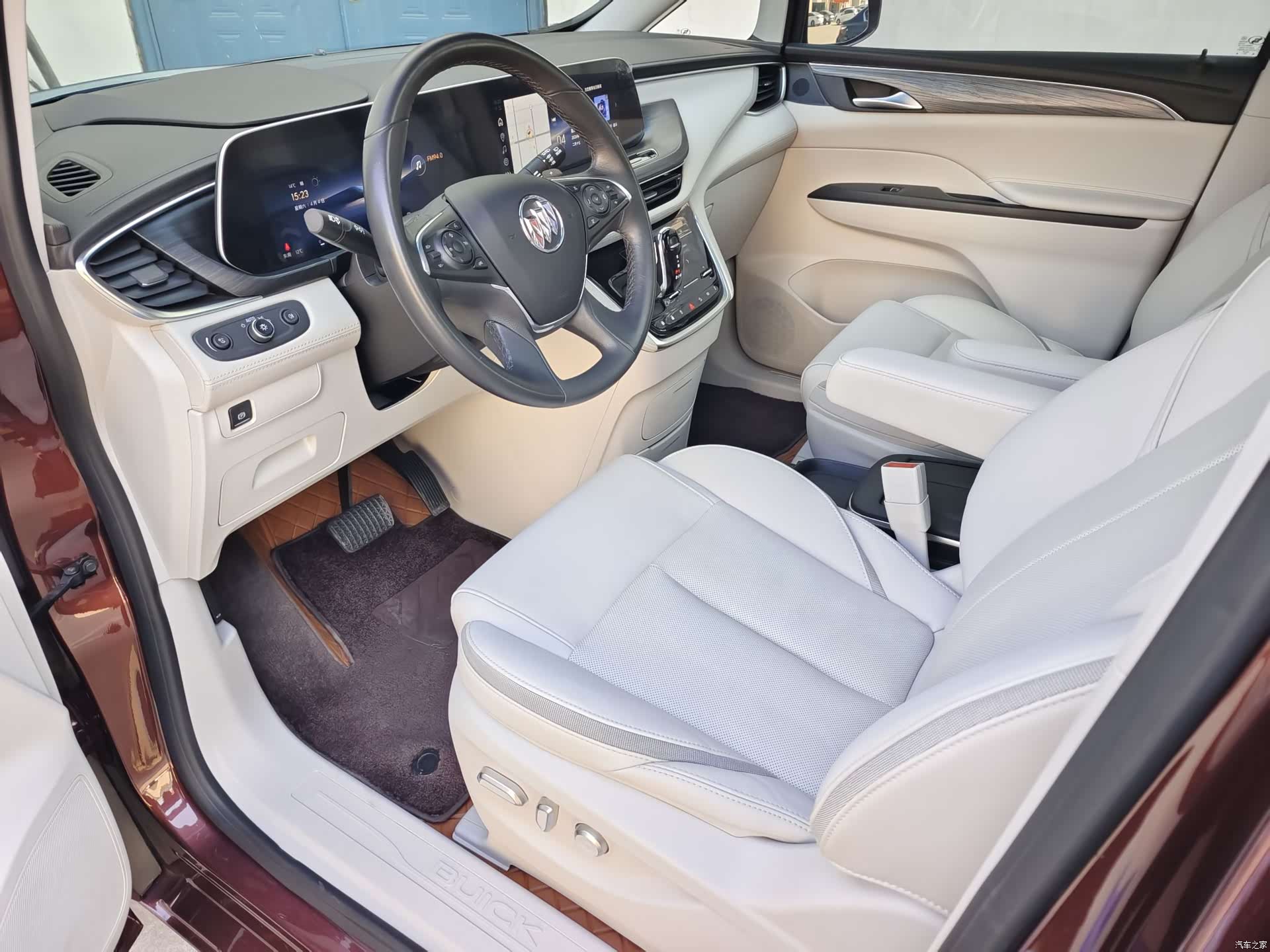 Buick GL8, 2023 10
