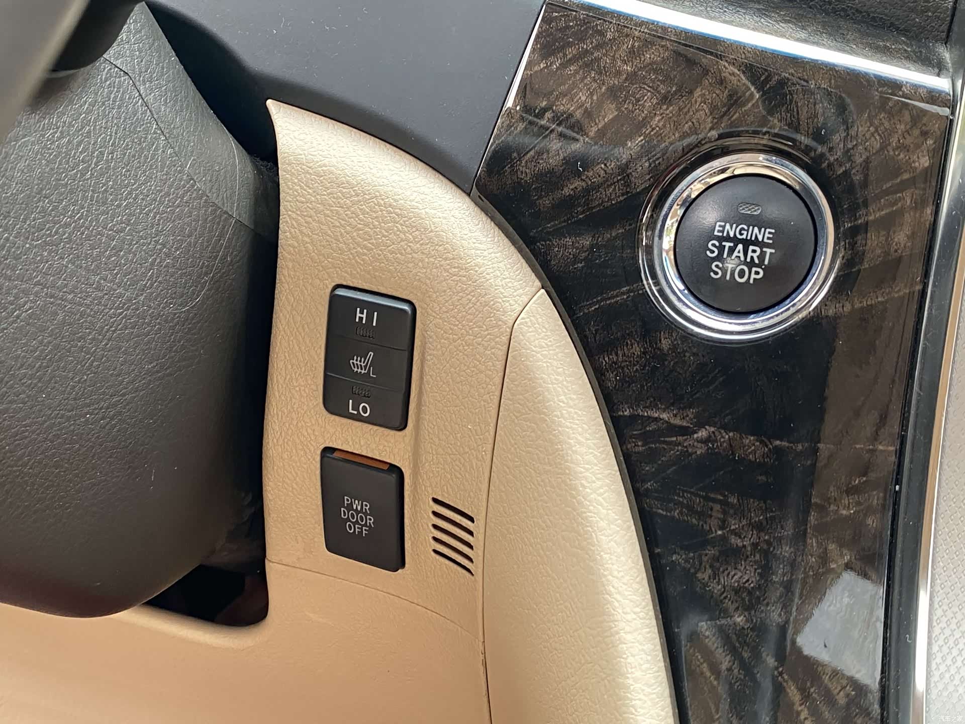 Toyota Alphard, 2012 24