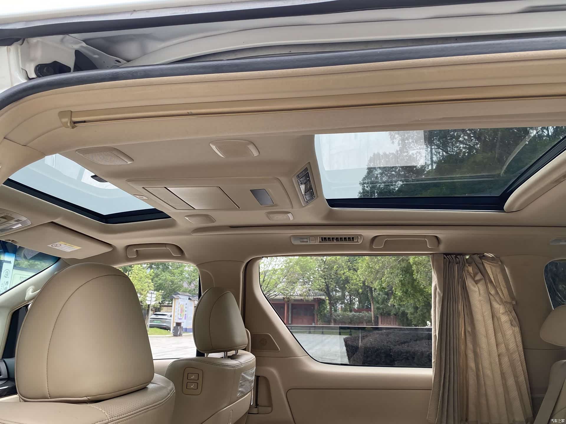Toyota Alphard, 2012 14