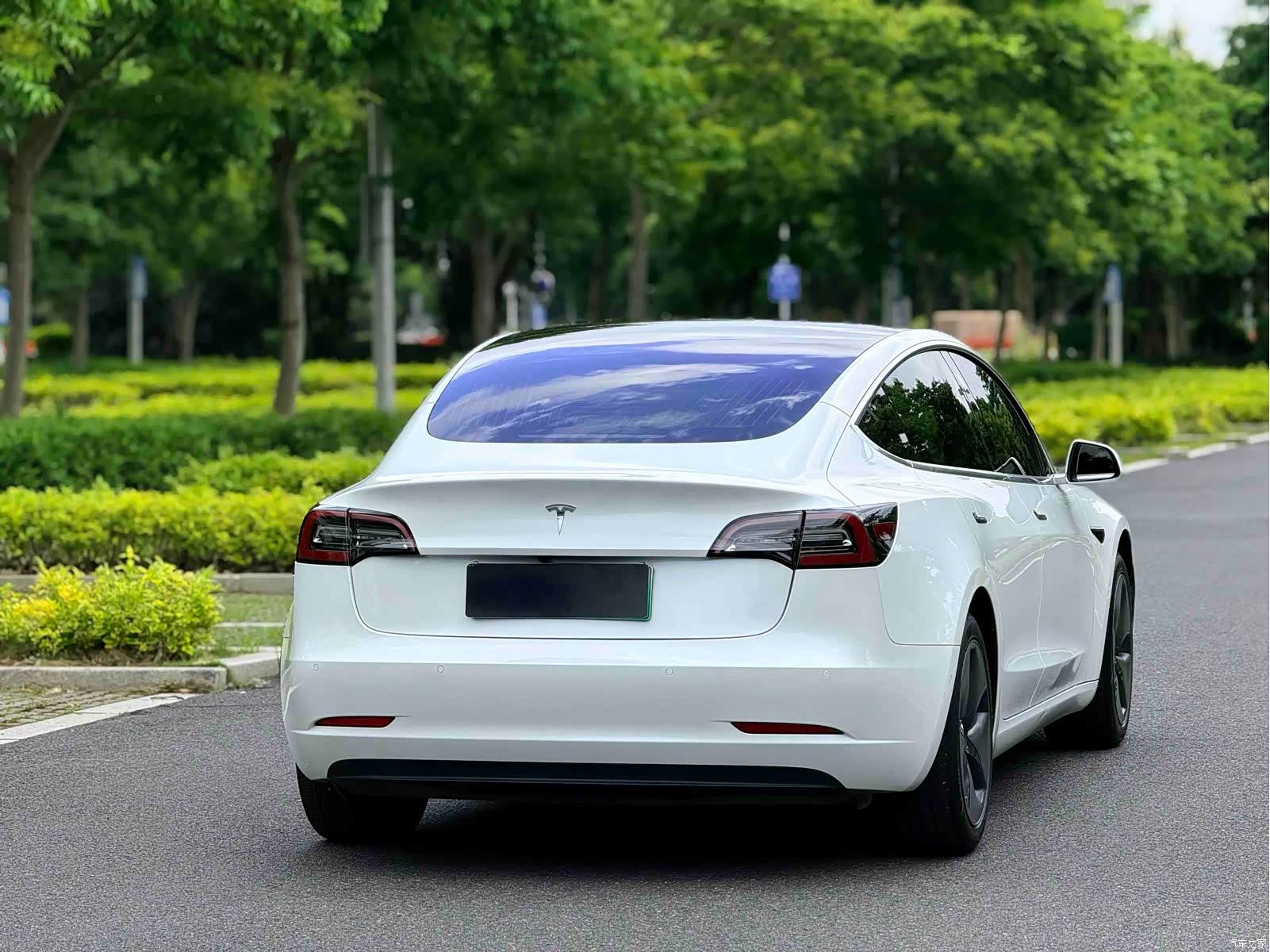 Tesla Model 3, 2020 9
