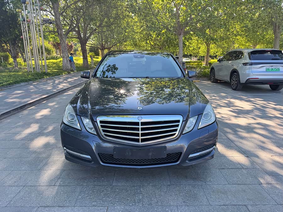 Mercedes-Benz E-Class 2010, фото 2