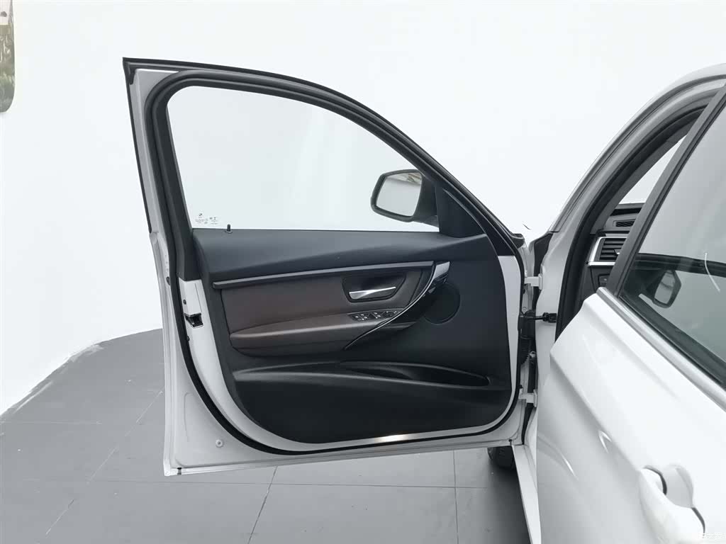 BMW 3 Series, 2019 8