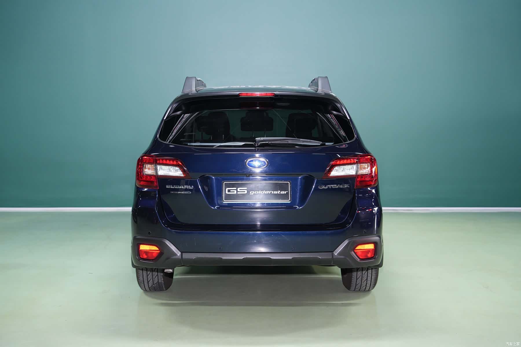 Subaru Outback, 2015 все фото