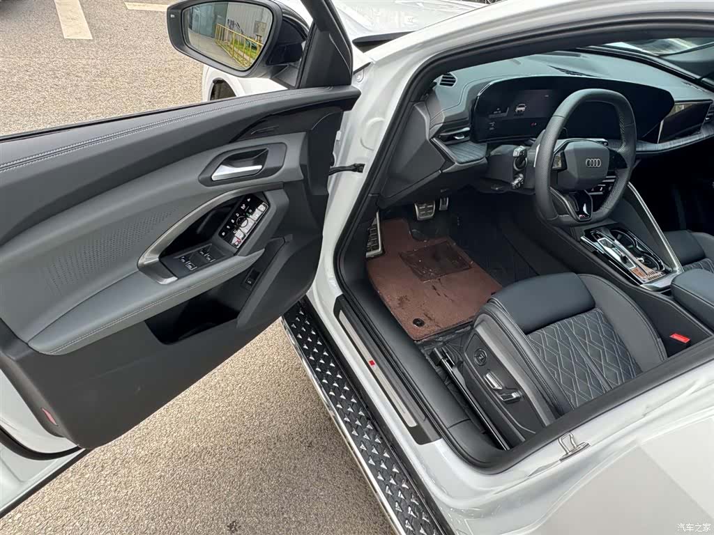 Audi Q5L, 2026 25