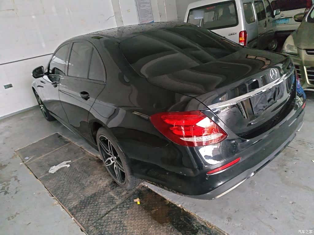 Mercedes-Benz E-Class, 2017 23