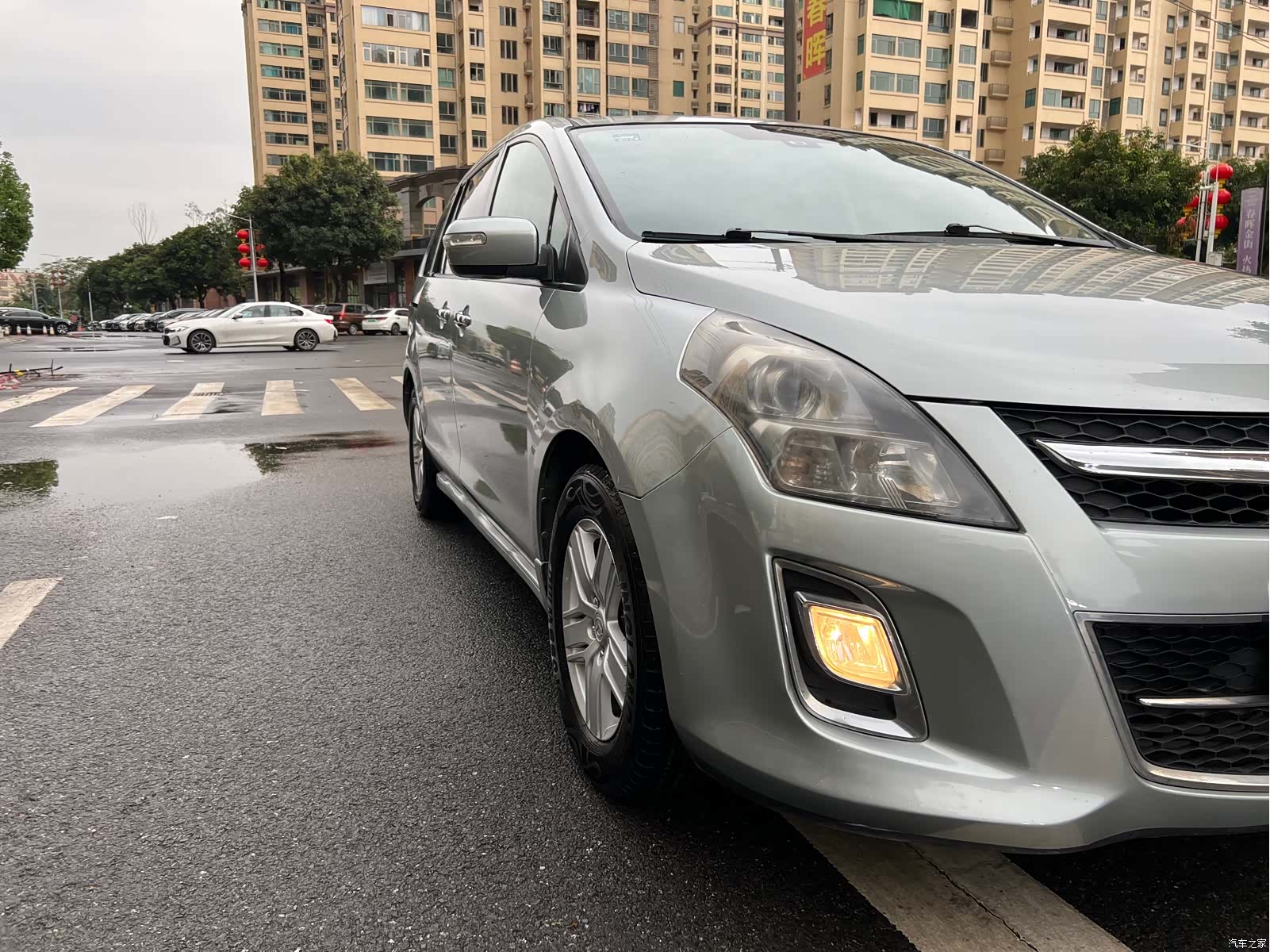 Mazda 8, 2014 9