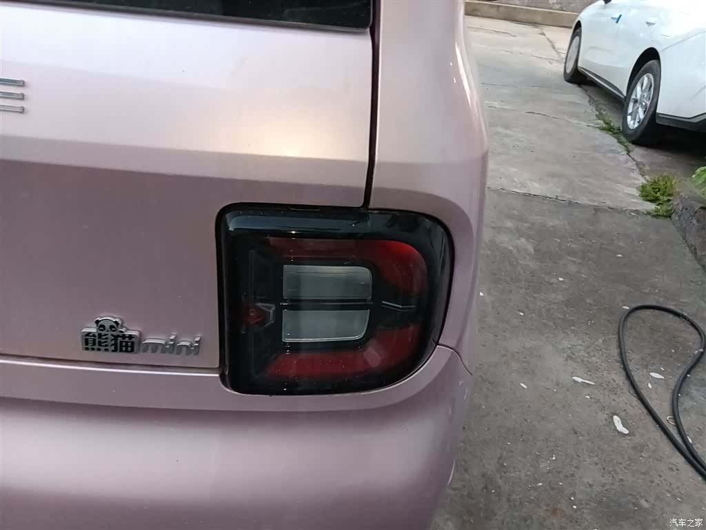 Geely Panda, 2025 8