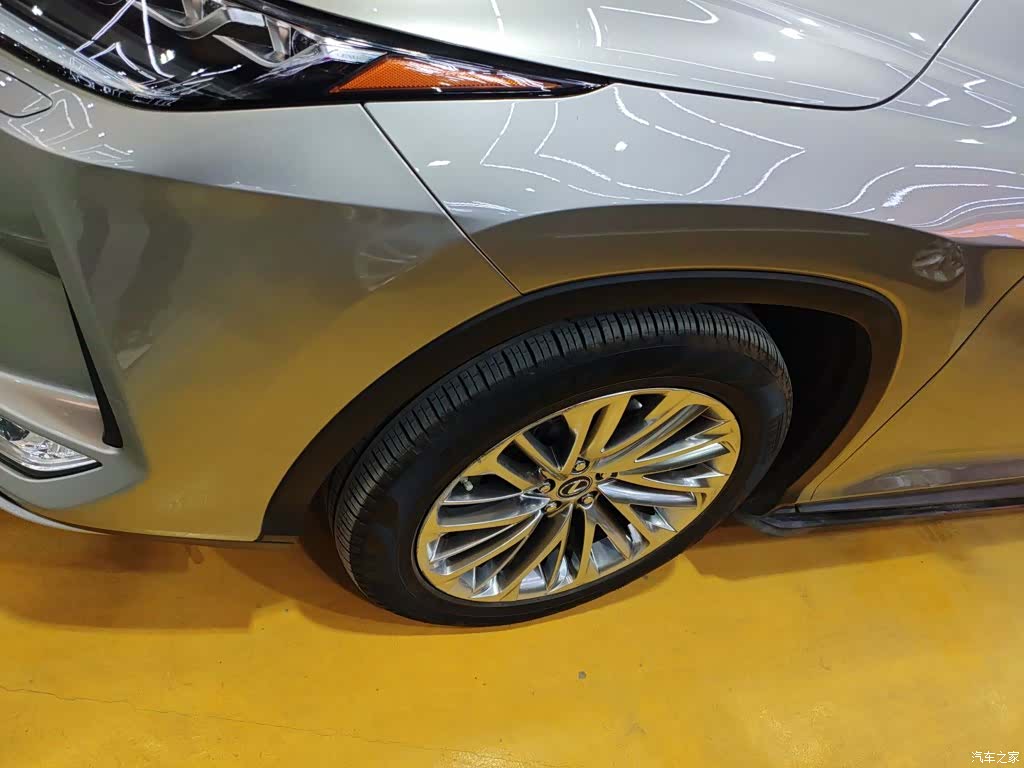 Lexus RX, 2020 25