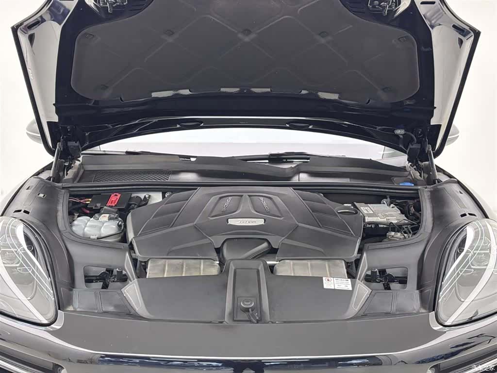 Porsche Cayenne, 2019 7