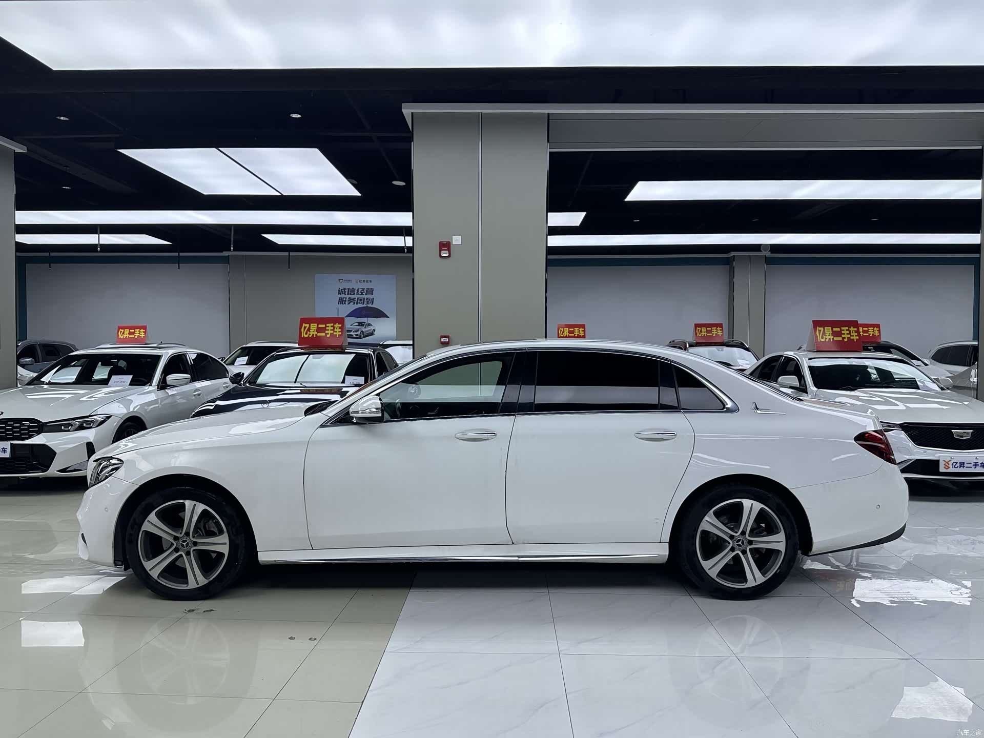Mercedes-Benz E-Class, 2019 3
