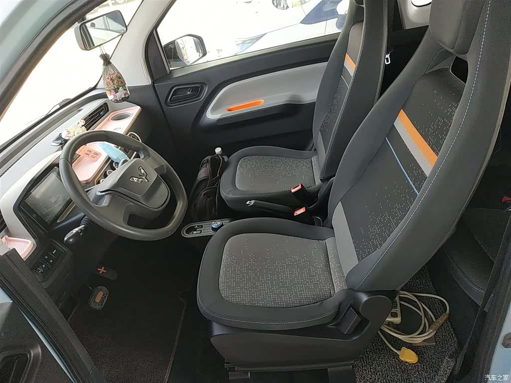 Wuling MINIEV, 2021 11