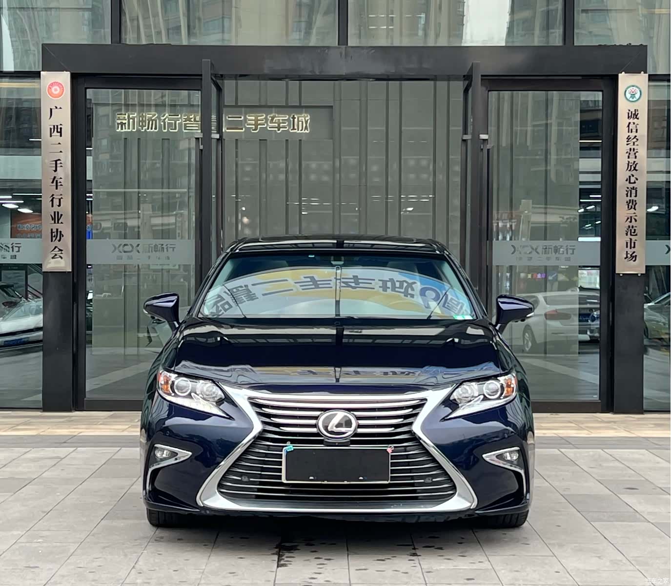 Lexus ES, 2018 2