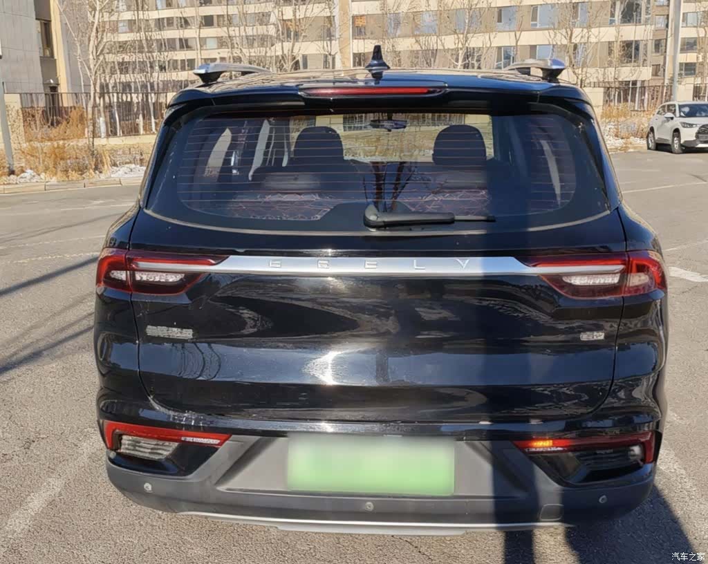 Geely Haoyue, 2022 14
