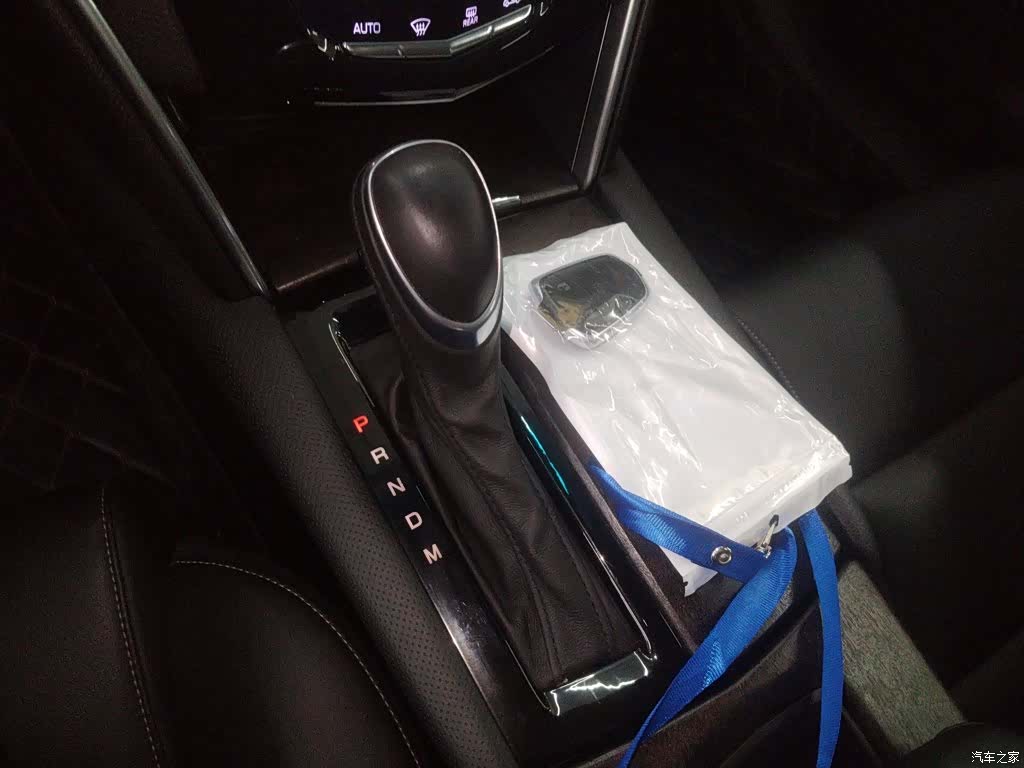 Cadillac XTS, 2019 14