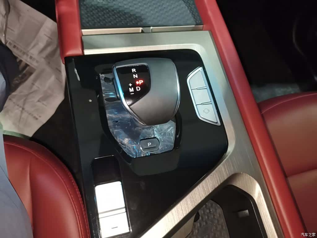 Jetour X70, 2025 14