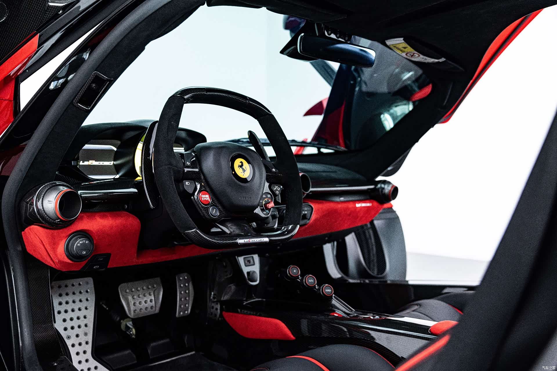 Ferrari LaFerrari, 2015 14
