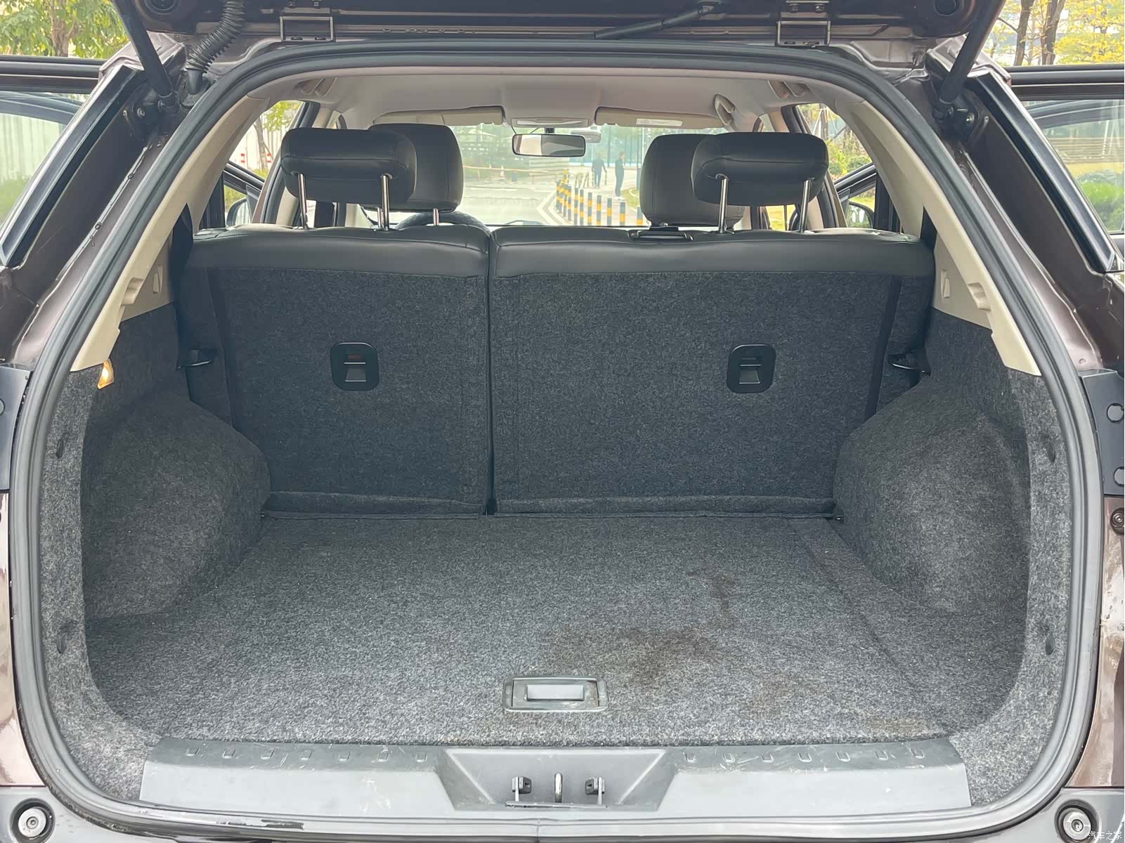 DongFeng AX3, 2016 19