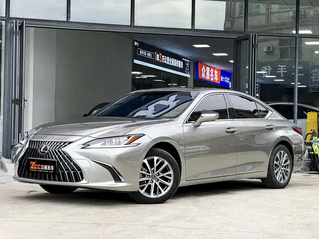 Lexus ES 2023 — купить из Китая под заказ