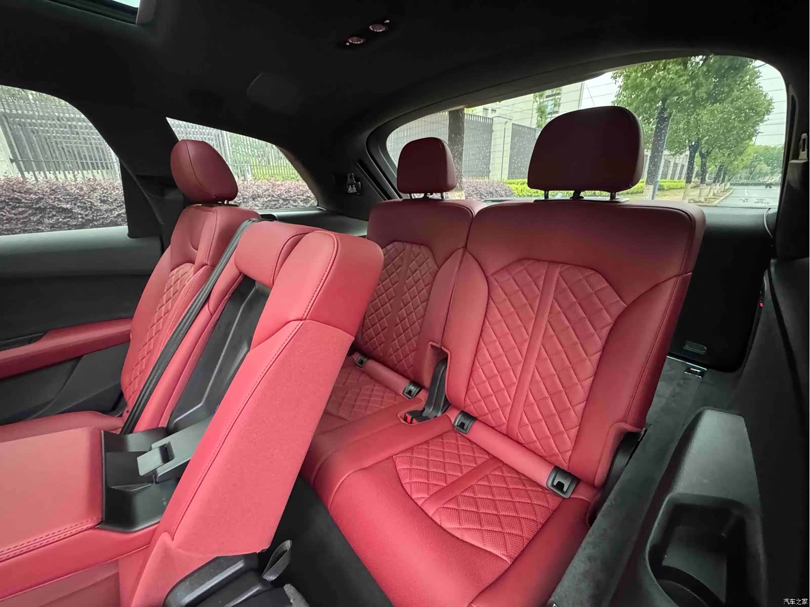 Audi Q7, 2024 8