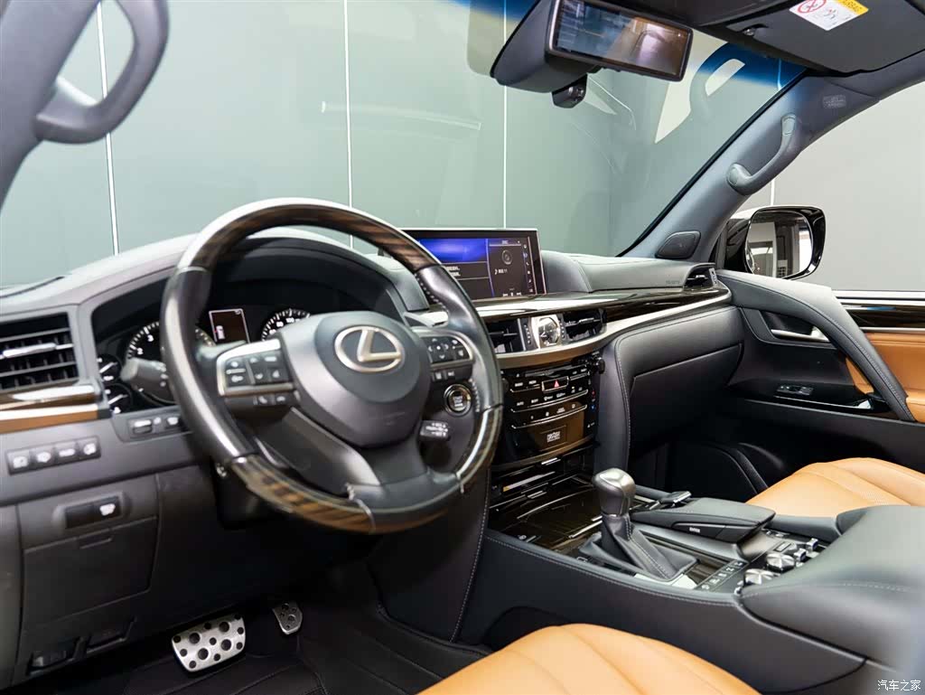 Lexus LX, 2022 11