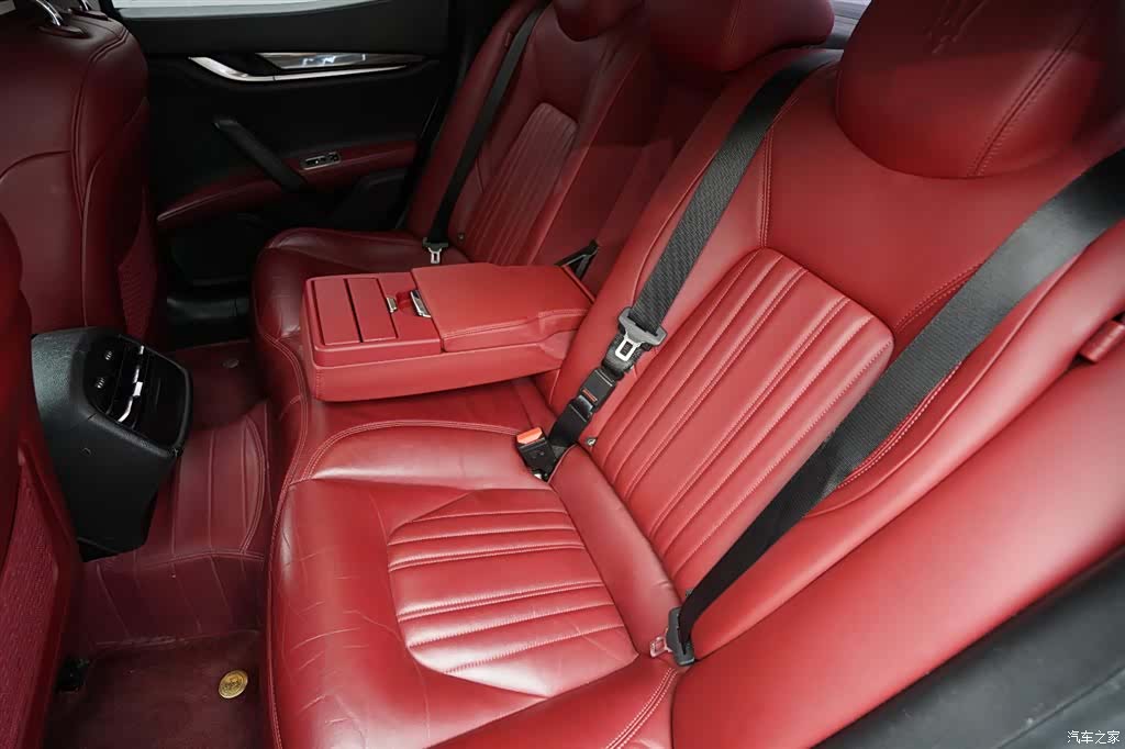 Maserati Ghibli, 2017 17