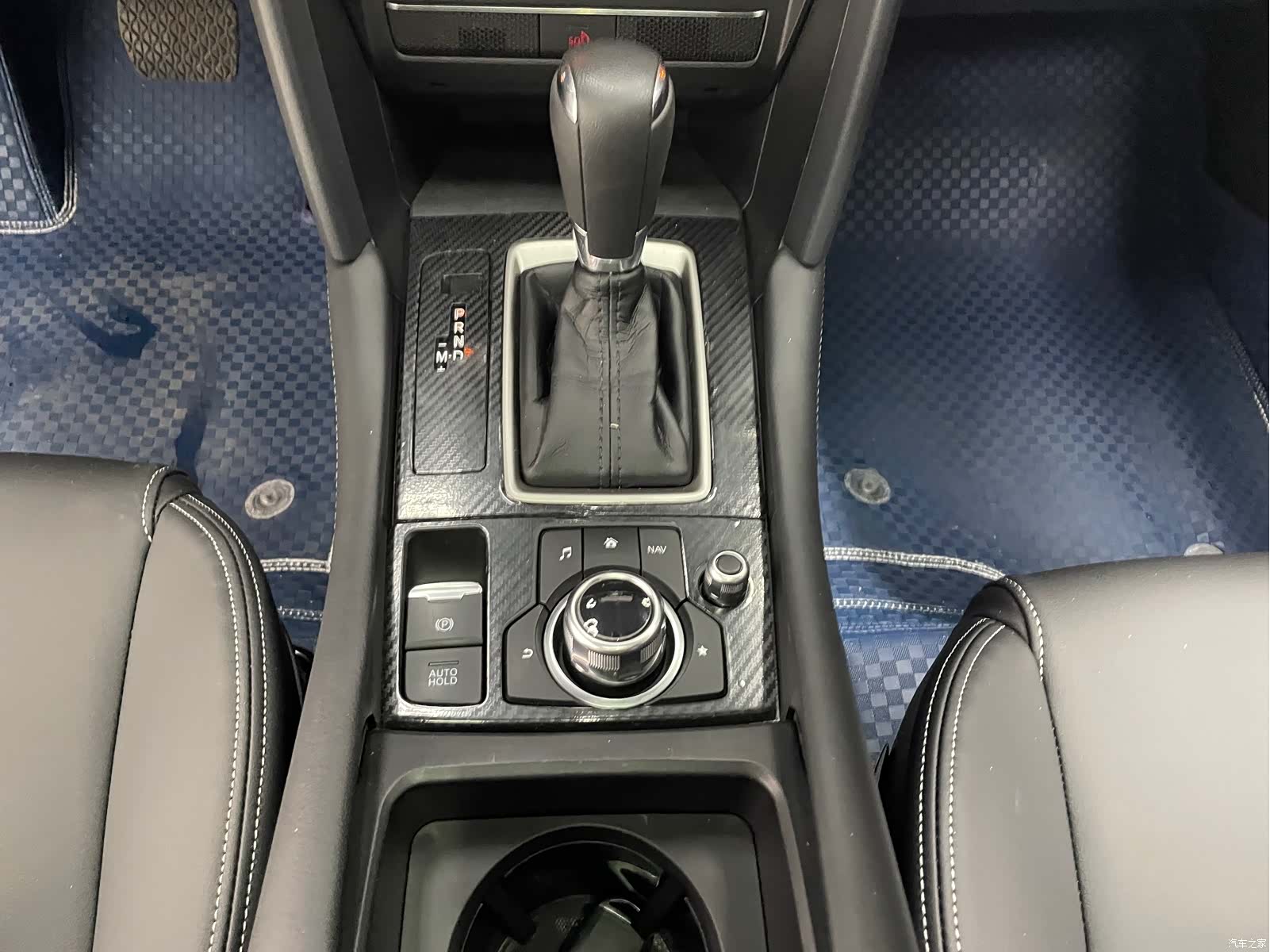 Mazda CX-4, 2023 13