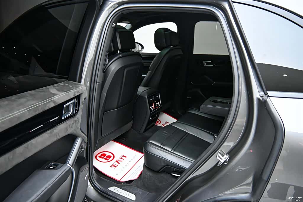 Porsche Cayenne, 2020 12