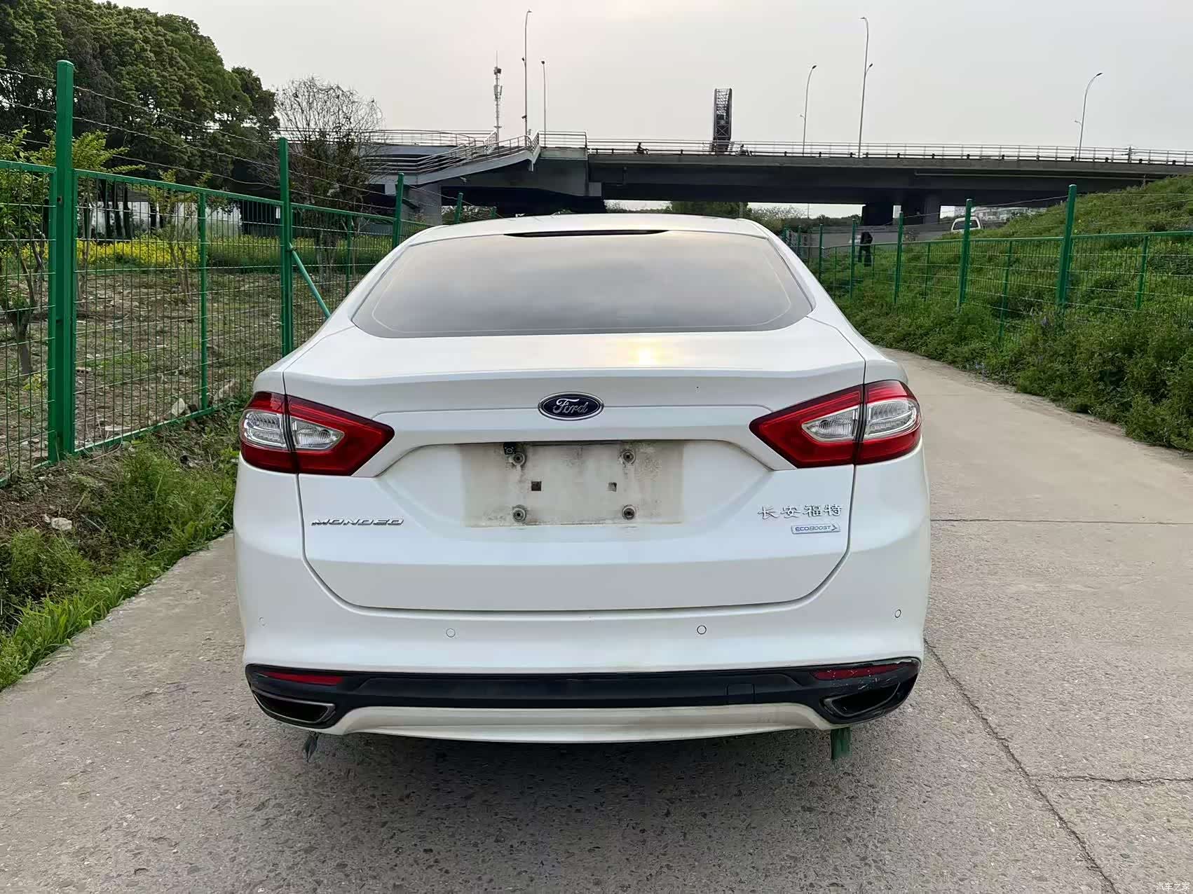 Ford Mondeo, 2015 4