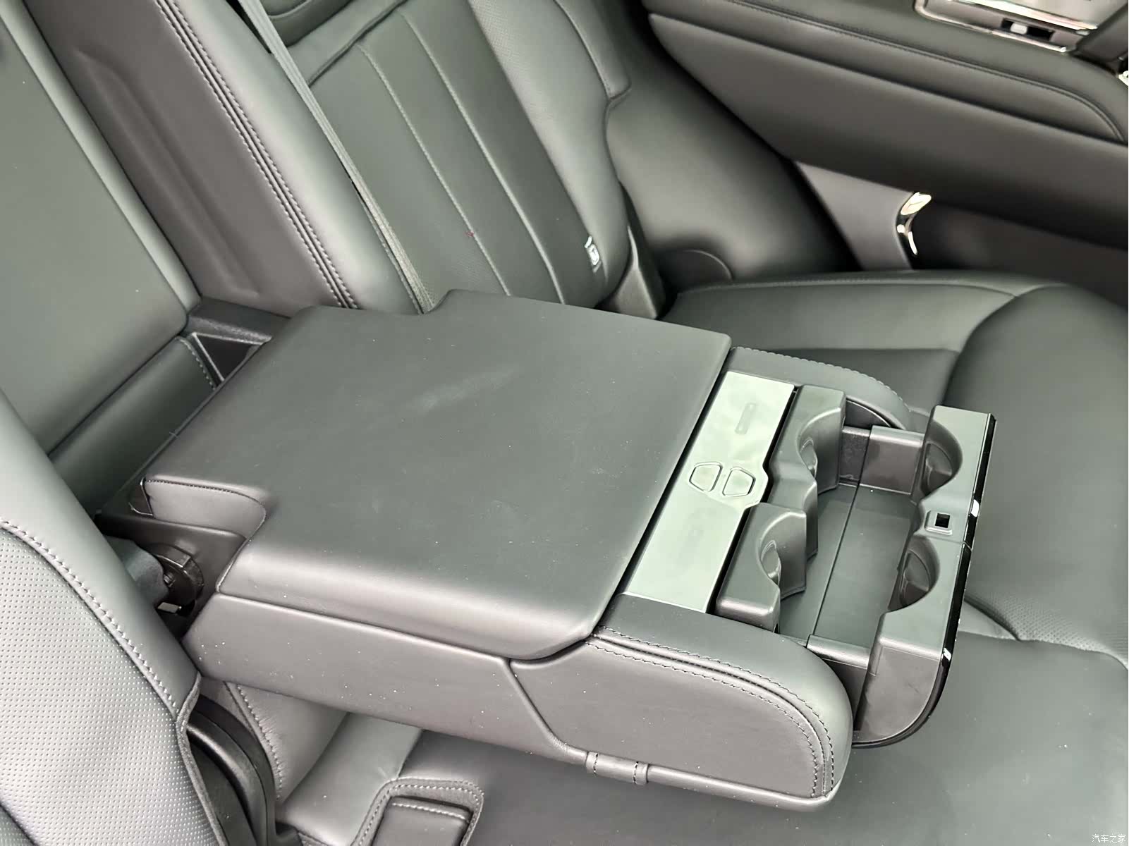 Land Rover Range Rover, 2024 29