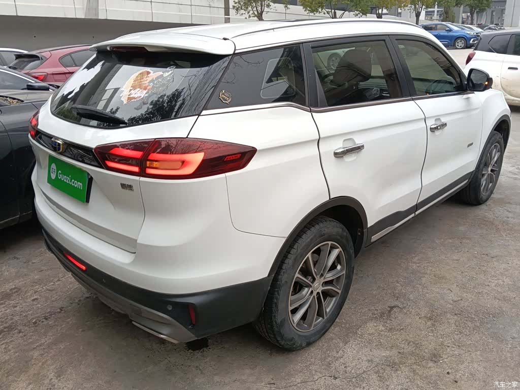 Geely Boyue, 2019 все фото