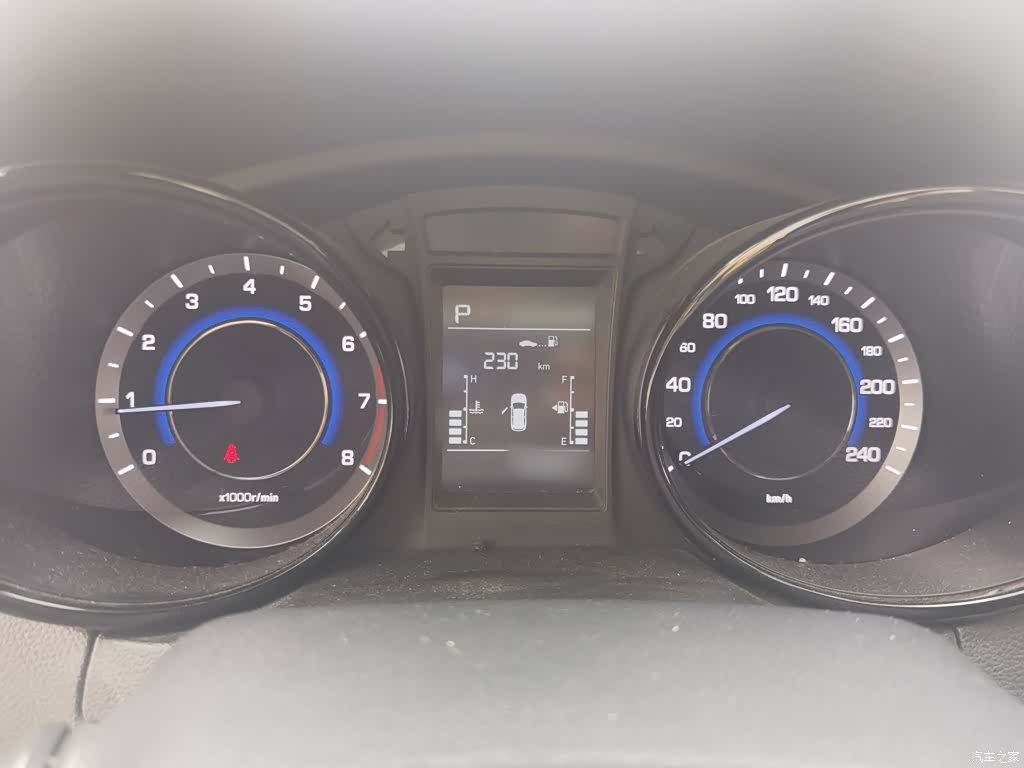 Changan CS15, 2017 4