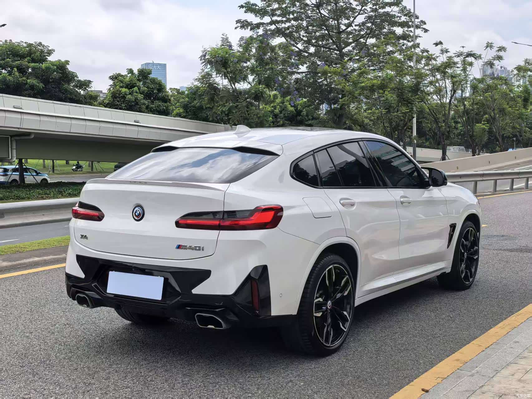 BMW X4, 2023 все фото