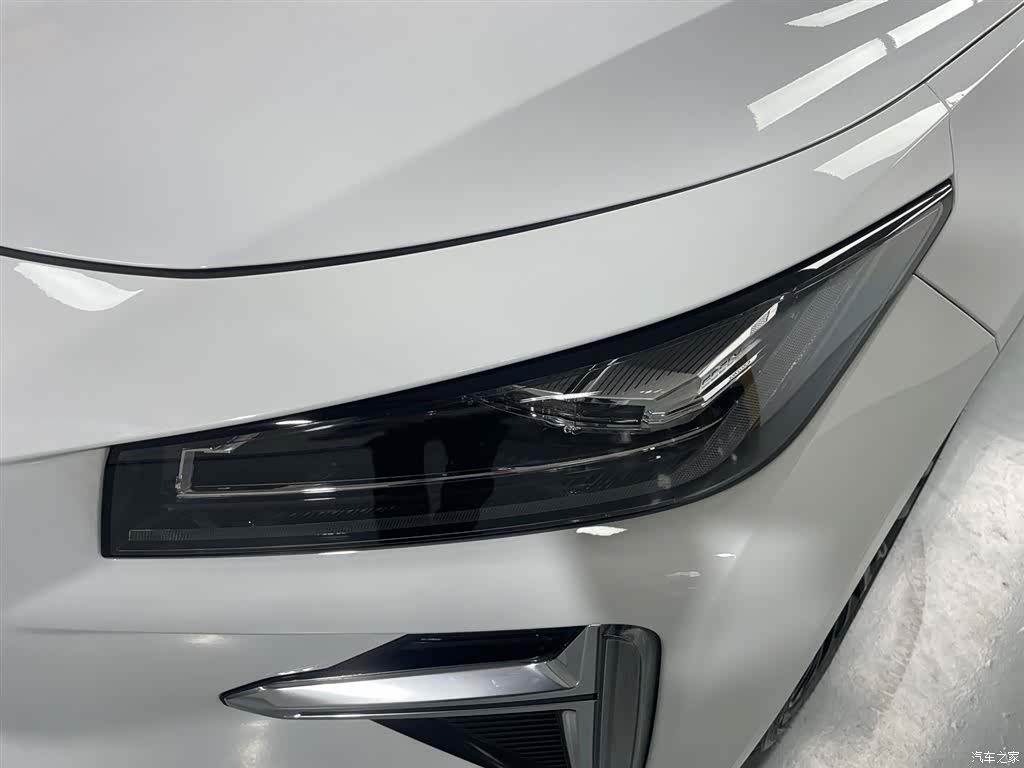 Geely Preface, 2025 17