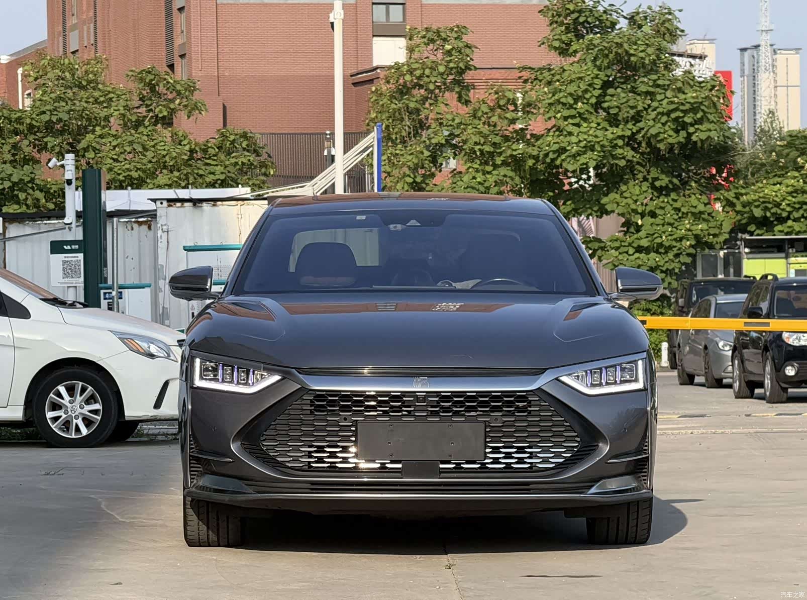 BYD Han, 2021 2