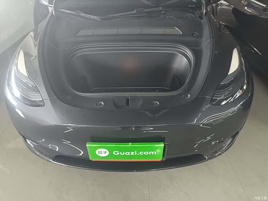 Tesla Model Y, 2024 20