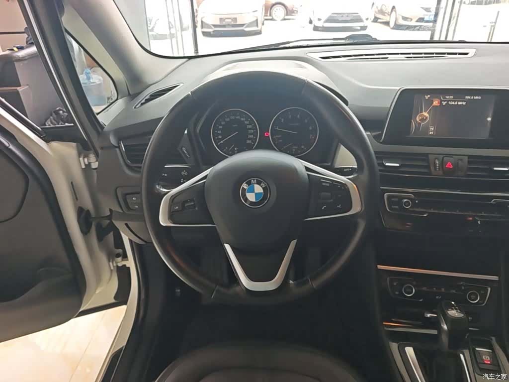 BMW 2 Series, 2018 11