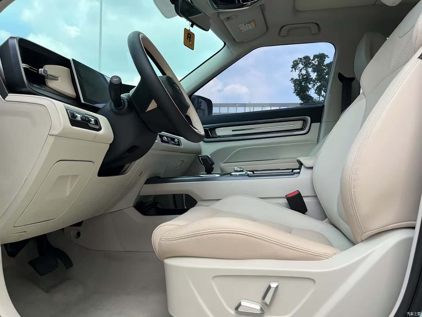 Geely Icon, 2023 4