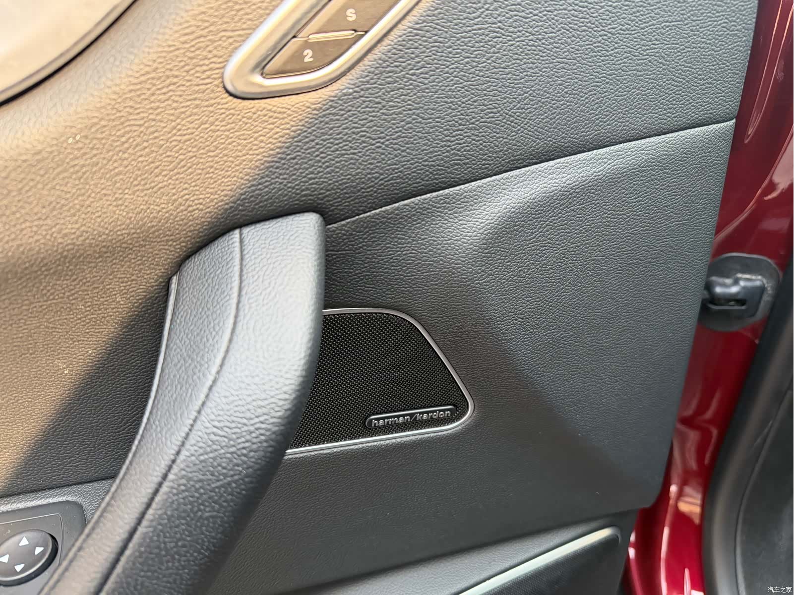 Maserati Levante, 2018 16