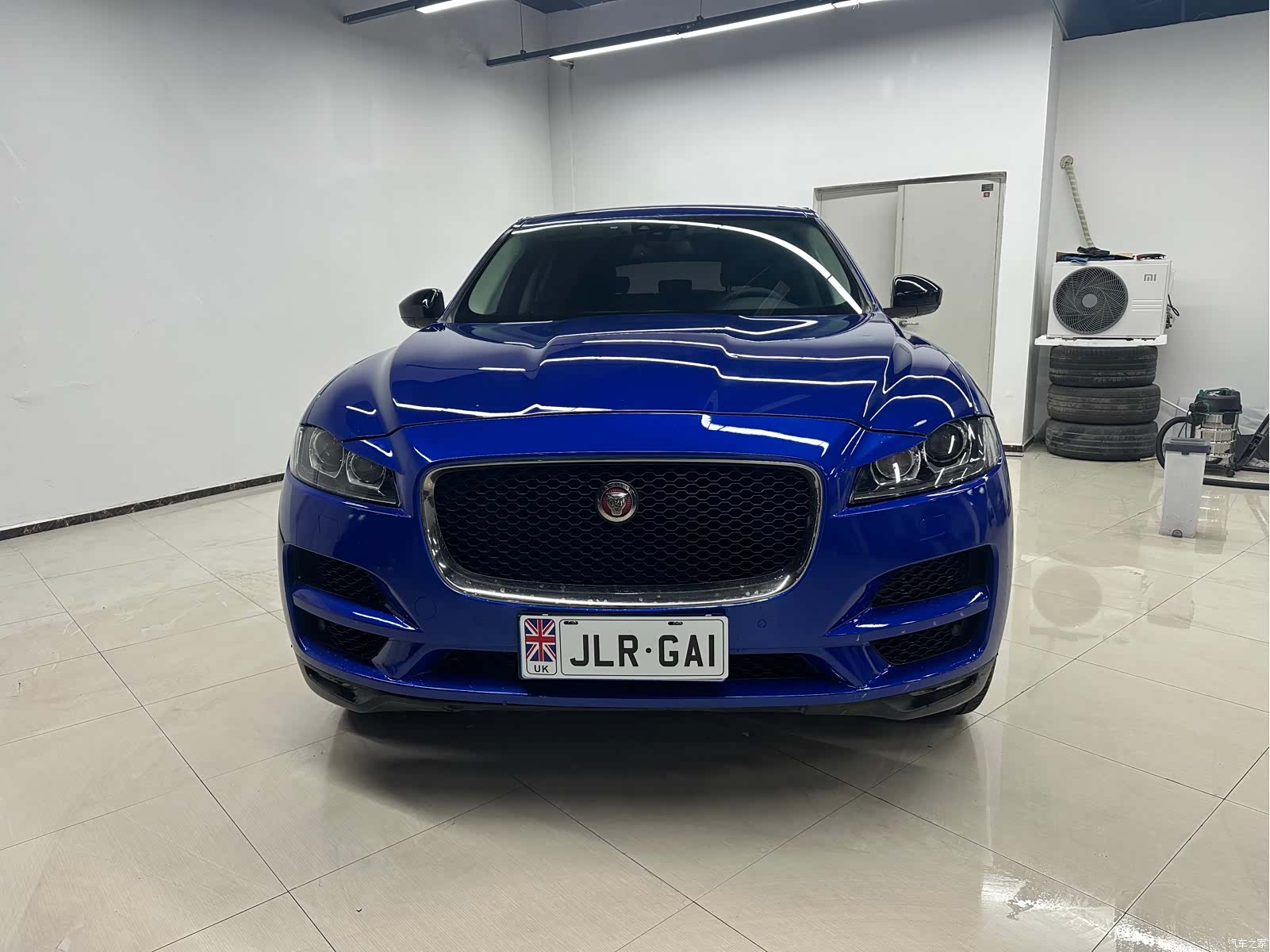 Jaguar F-PACE, 2018 2