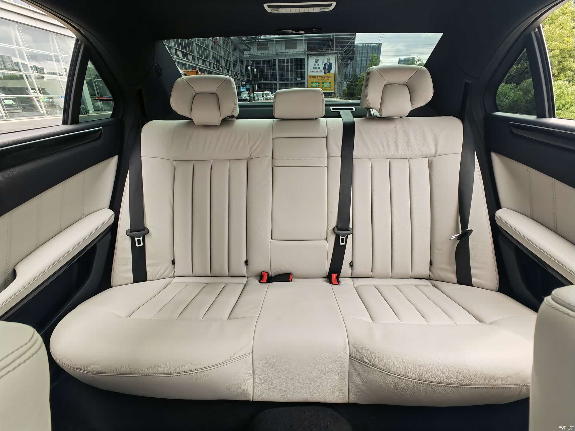 Mercedes-Benz E-Class, 2014 22