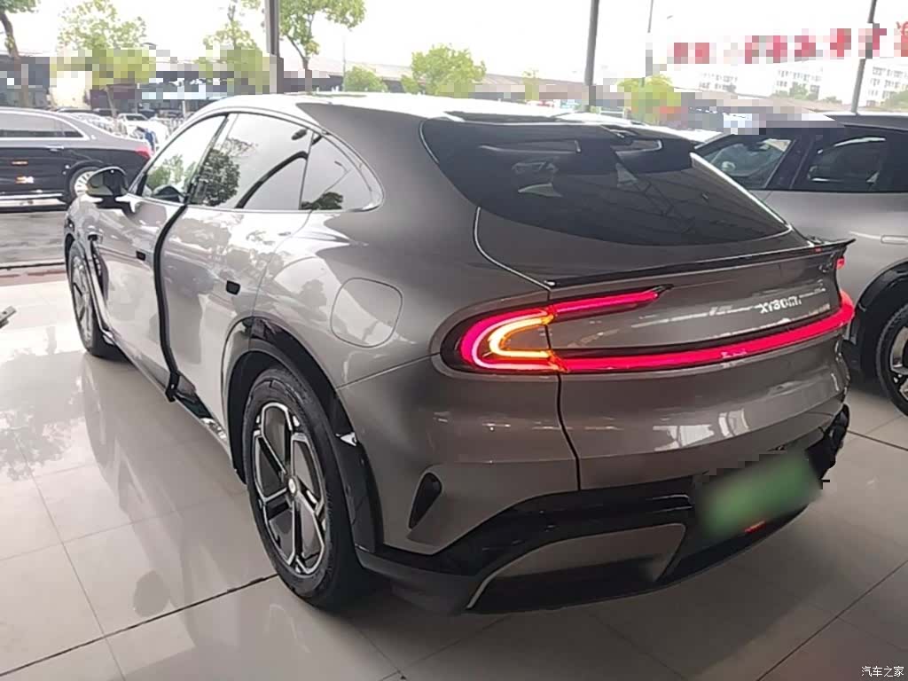 Xiaomi YU7, 2025 все фото