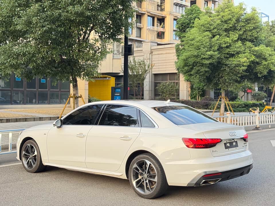 Audi A4L