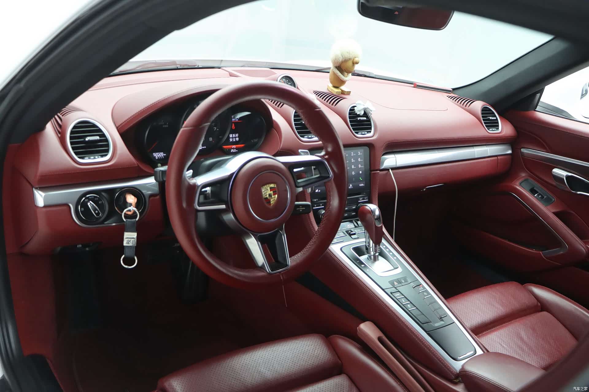 Porsche Cayman, 2018 12