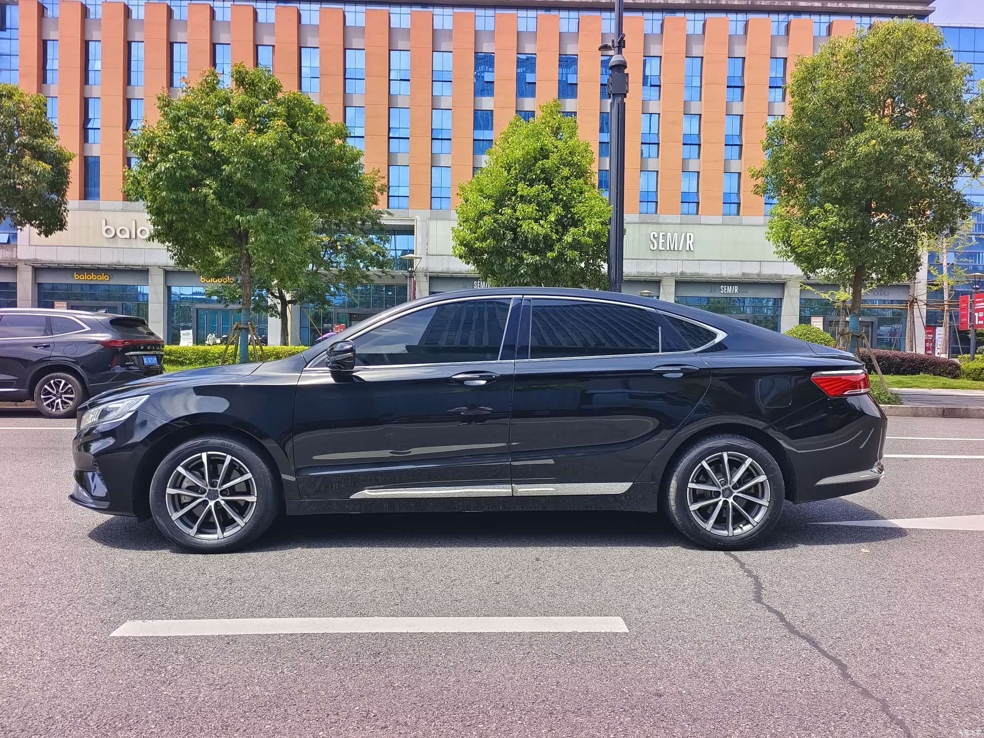 Geely +, 2021 11