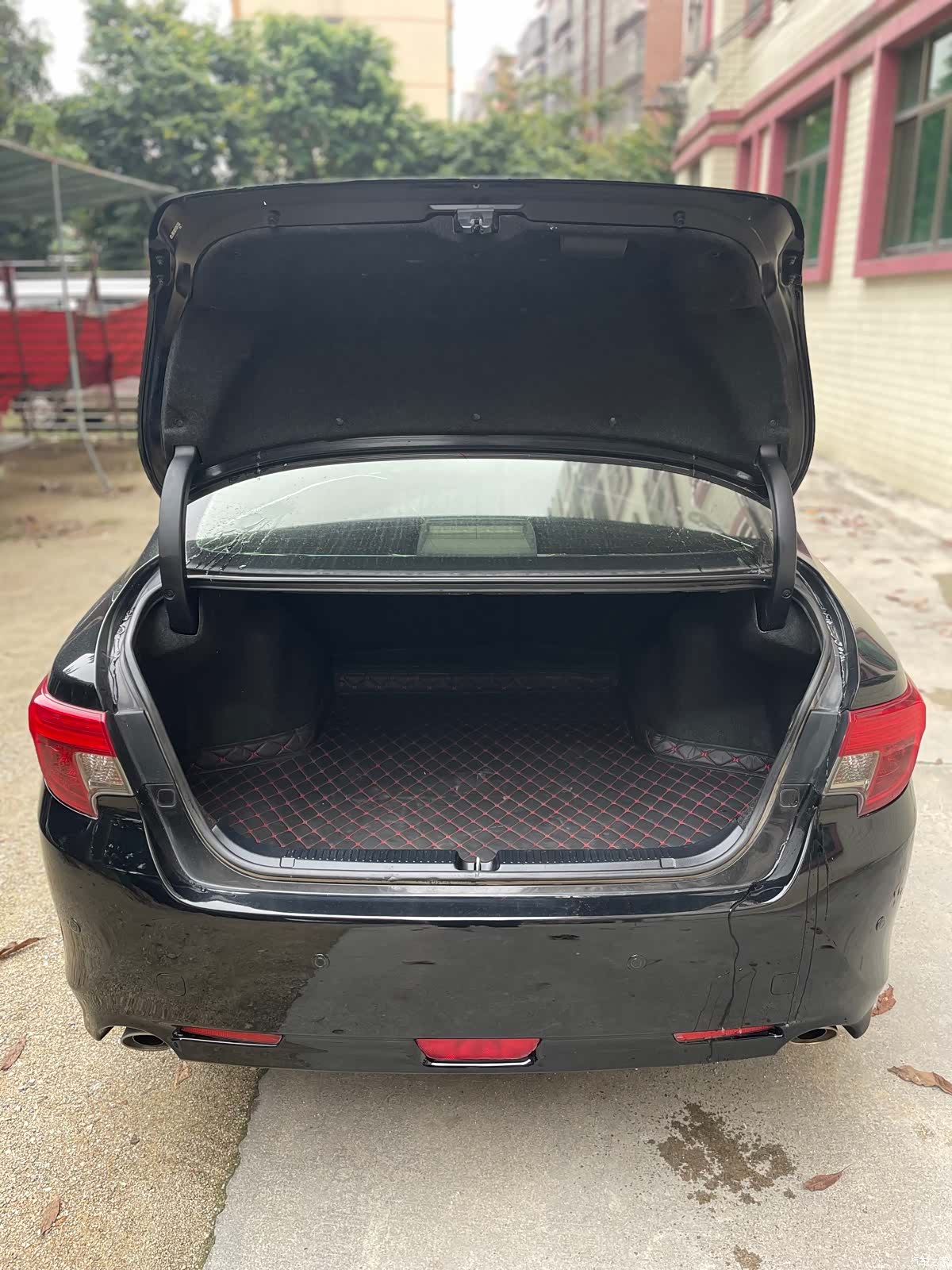 Toyota 2.5V, 2015 14