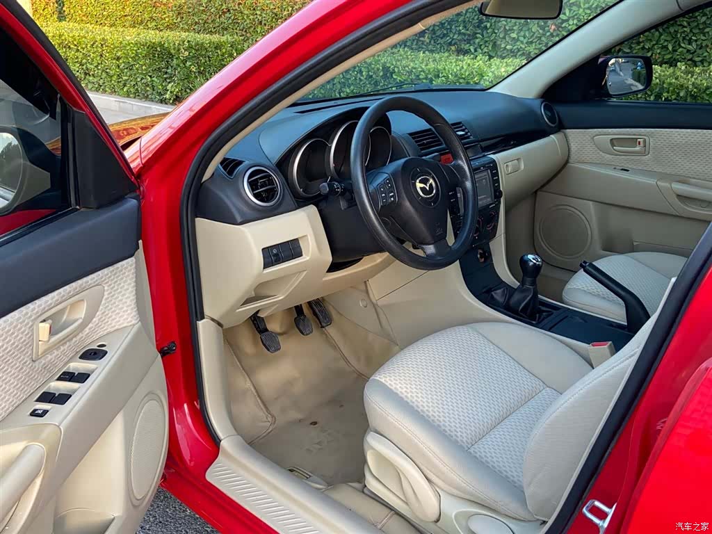 Mazda 3, 2010 4