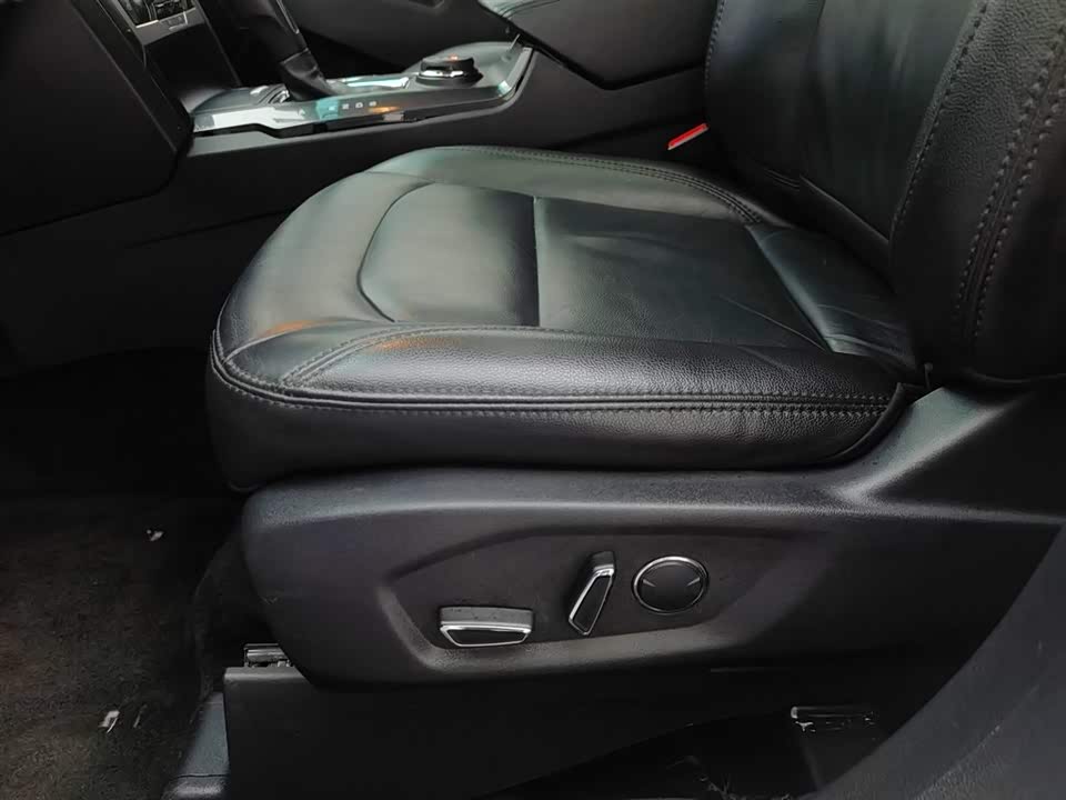 Ford Explorer Ford Explorer