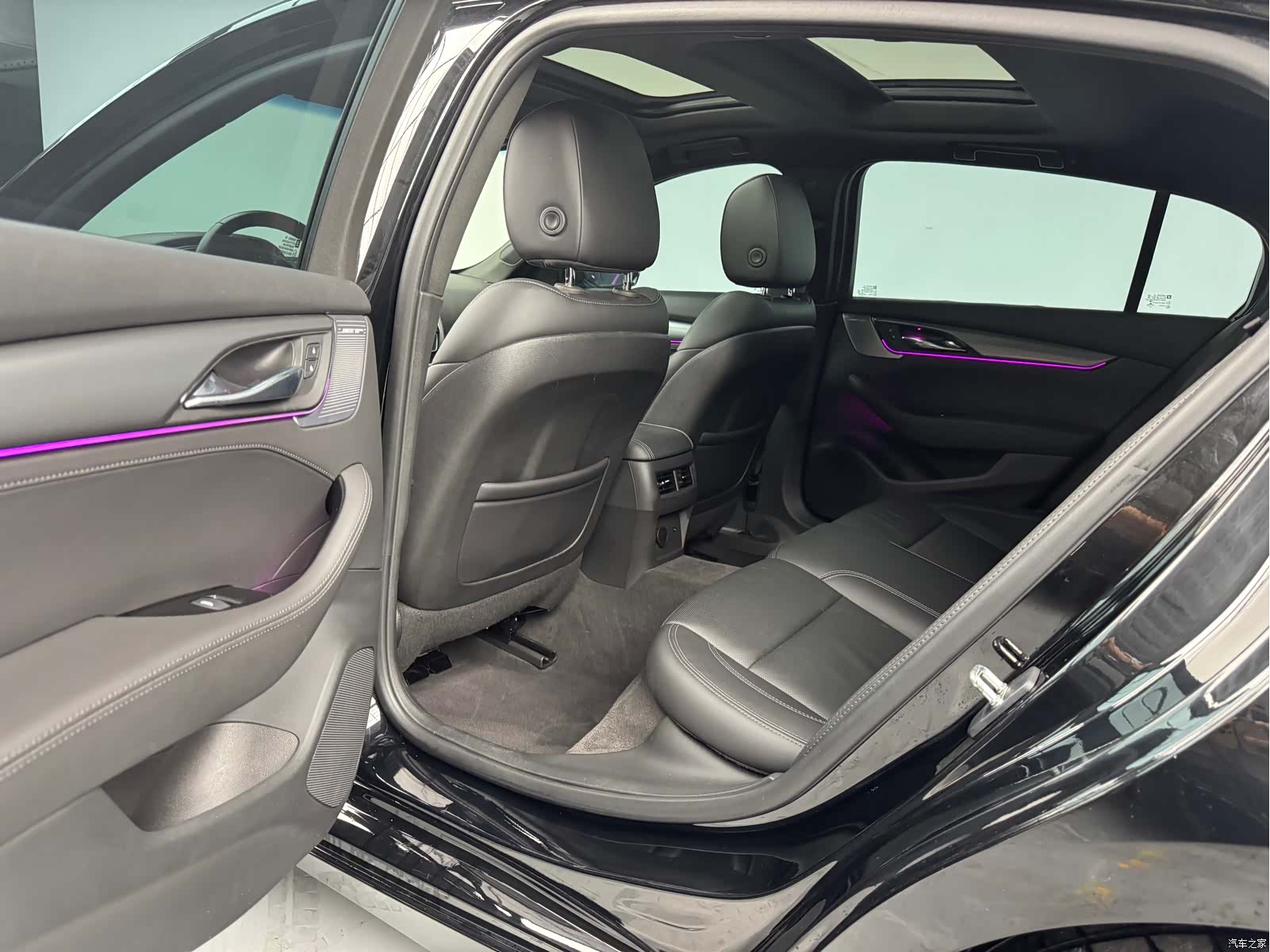 Cadillac CT5, 2023 9